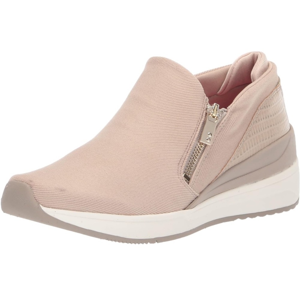 Ryka Guinevere Camel Brown Women's Ankle Boots Size 8M